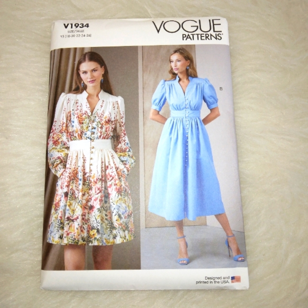 VOGUE V1934 Sz 18-26 Misses Dress Designed For Double Border Prints